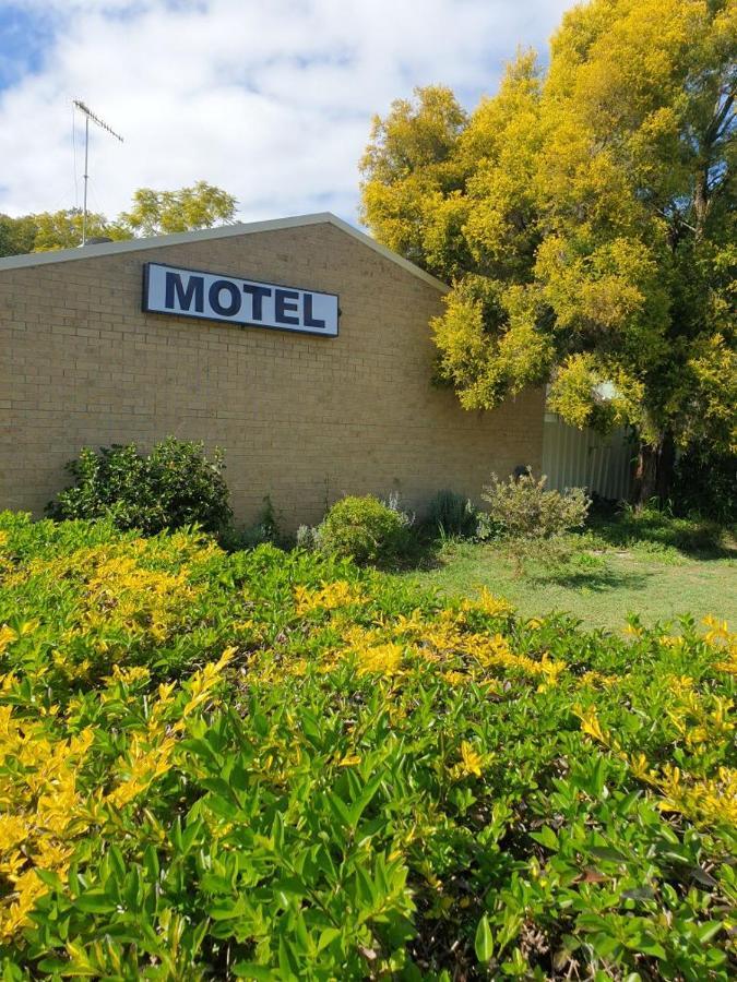 Esk Motel Exterior photo